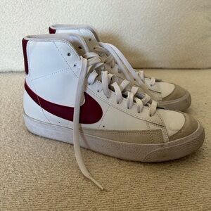 Nike Blazers White and Red